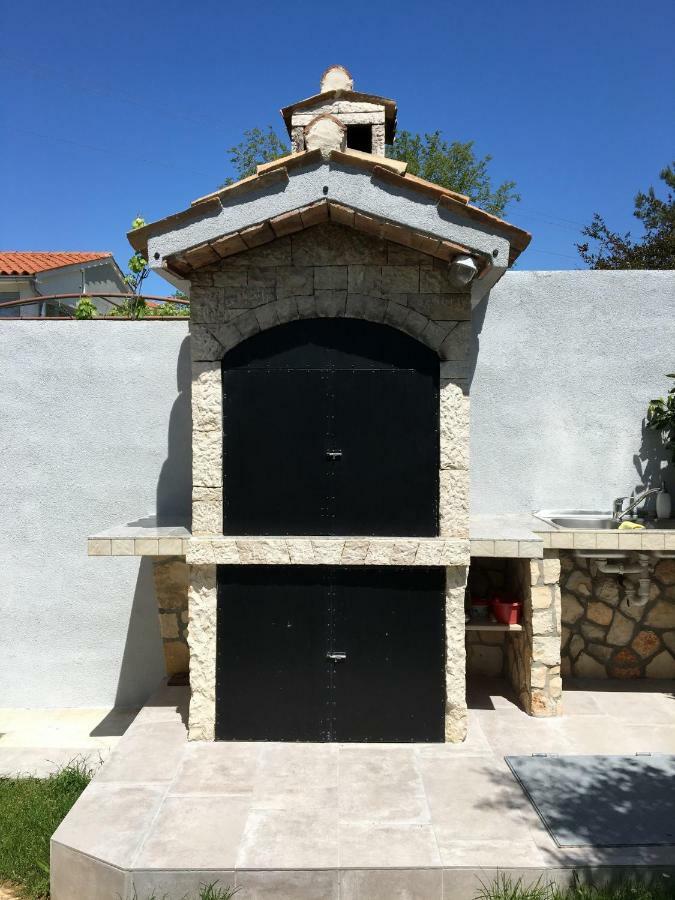 Leca- Small House Medulin Exterior photo
